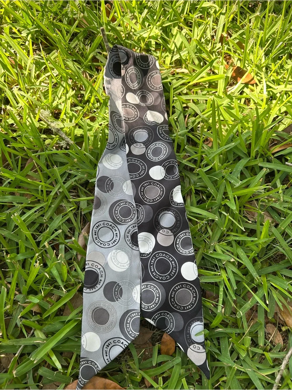 Coach Black and Gray Reversible Logo Circle Twilly Scarf